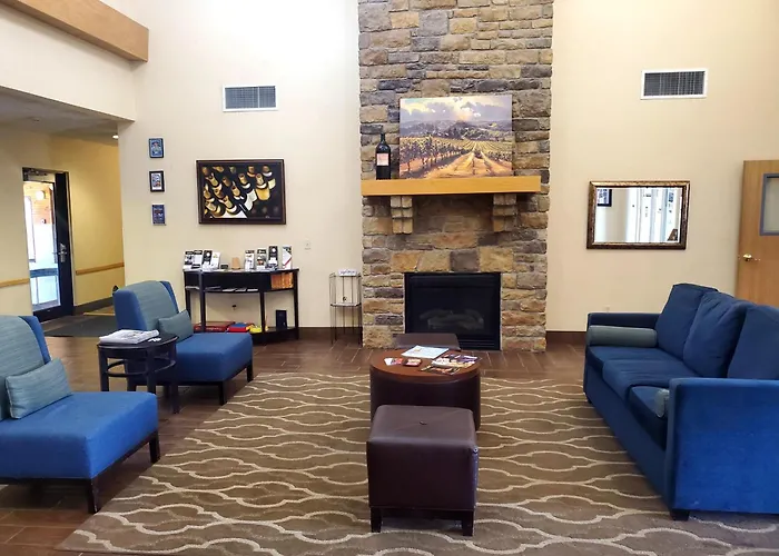 Comfort Inn & Suites