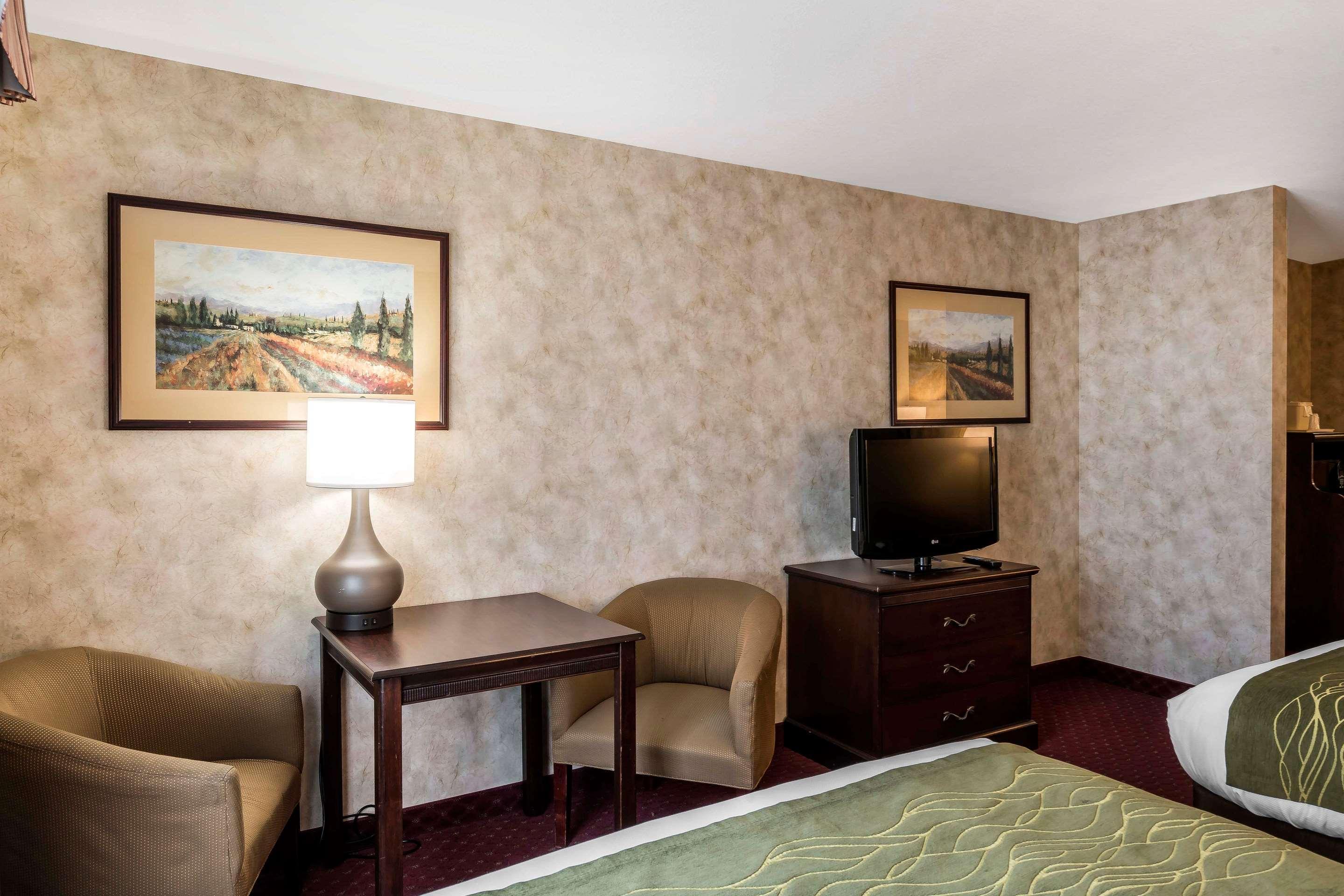 Hotel Comfort & 3*